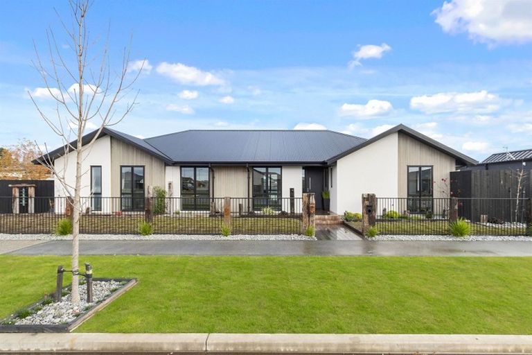 Photo of property in 118 Georgina Street, Marshland, Christchurch, 8083