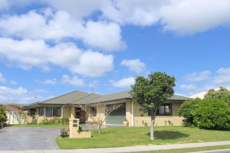 Photo of property in 75 Denny Hulme Drive, Mount Maunganui, 3116