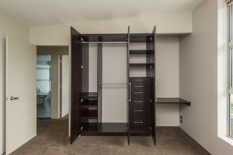 Photo of property in 62 Dyers Pass Road, Cashmere, Christchurch, 8022