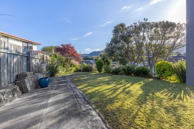 Photo of property in 10 Kivell Street, Ranui, Porirua, 5024