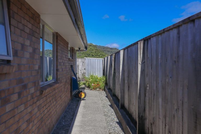 Photo of property in 9 Ridgeway Drive, Greymouth, 7805