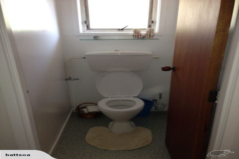 Photo of property in 2/105a Wallace Road, Papatoetoe, Auckland, 2025