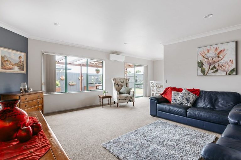 Photo of property in 15 Andalusian Place, Papamoa Beach, Papamoa, 3118