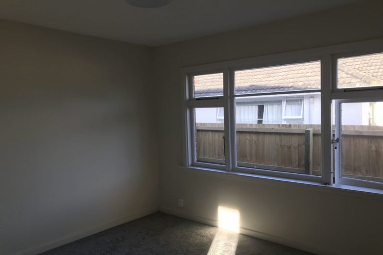 Photo of property in 122 Maidstone Road, Ilam, Christchurch, 8041