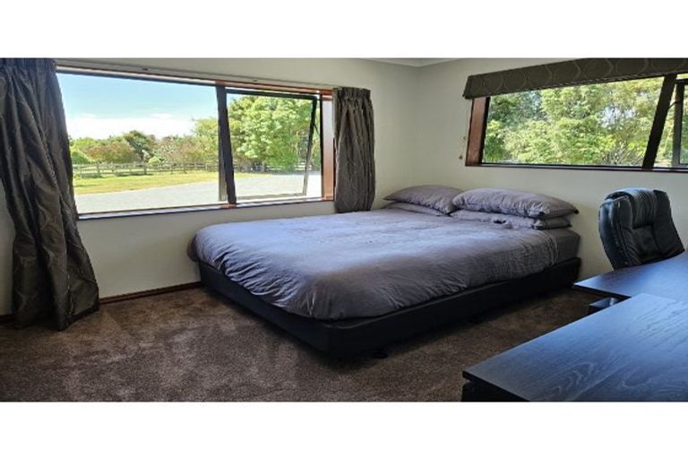 Photo of property in 94 Pohutukawa Drive, Levin, 5571