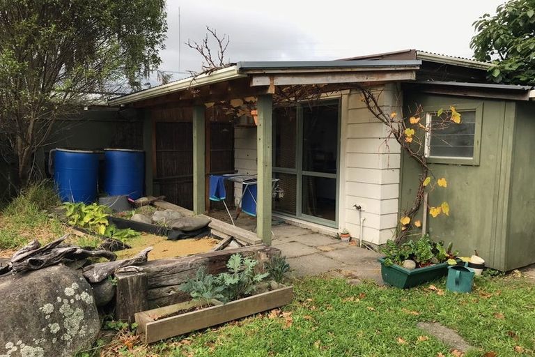 Photo of property in 63 Gemstone Drive, Birchville, Upper Hutt, 5018