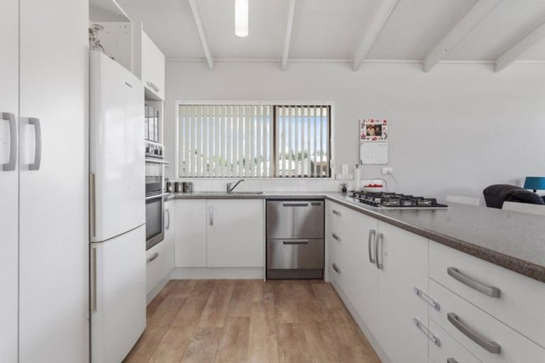 Photo of property in 10 Kanuka Place, Edgecumbe, 3120