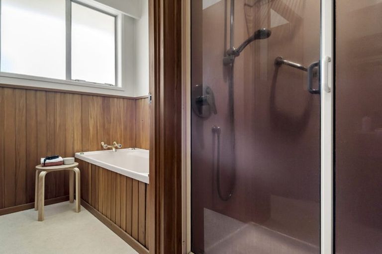 Photo of property in 134 Exmouth Road, Northcote, Auckland, 0627