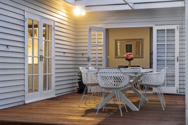 Photo of property in 42 Barrington Street, Somerfield, Christchurch, 8024