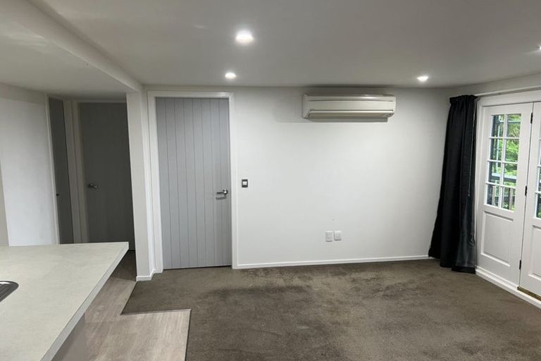 Photo of property in 64 Maungaraki Road, Korokoro, Lower Hutt, 5012