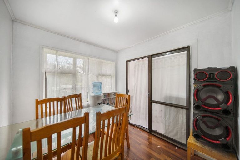 Photo of property in 12 Bolton Place, Otara, Auckland, 2023