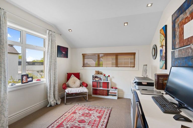 Photo of property in 101 Aikmans Road, Merivale, Christchurch, 8014