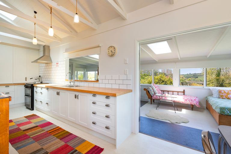 Photo of property in 11 Pah Hill Road, Wharehine, Wellsford, 0973