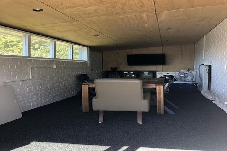 Photo of property in 1/16 Pooks Road, Ranui, Auckland, 0612