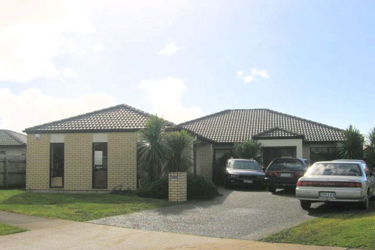 Photo of property in 5 Beragh Place, East Tamaki, Auckland, 2016