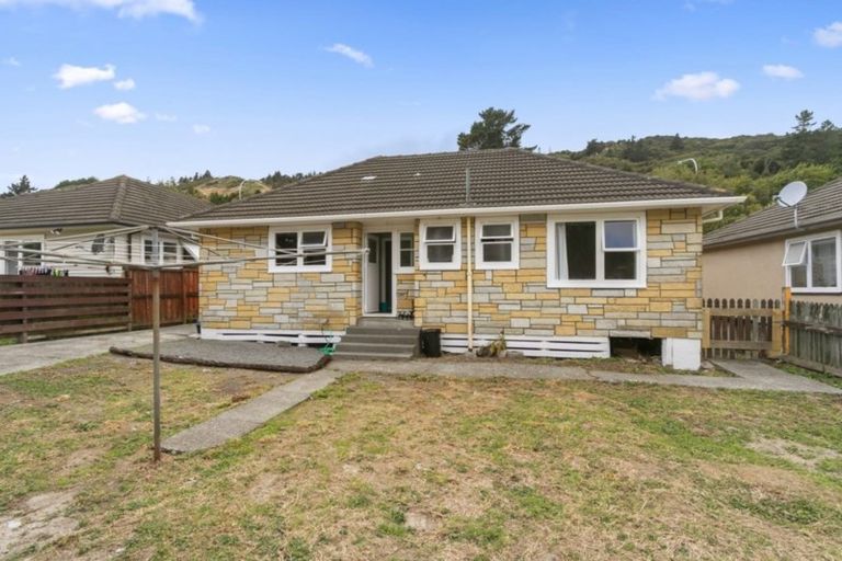 Photo of property in 88 Coast Road, Wainuiomata, Lower Hutt, 5014