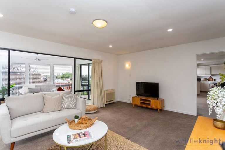 Photo of property in 2 Centaurus Road, Cashmere, Christchurch, 8022