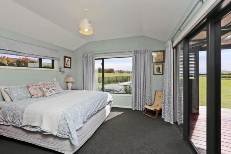 Photo of property in 6 Kempton Park Lane, Havelock North, 4130