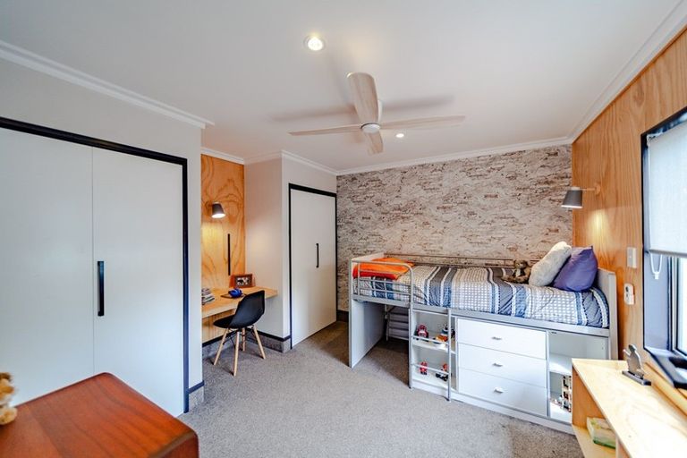 Photo of property in 56 Palmerston Road, Havelock North, 4130