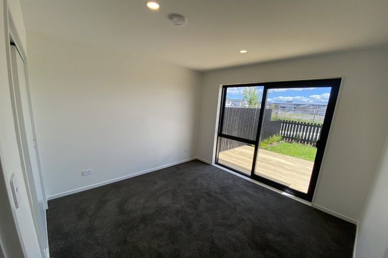 Photo of property in 10 Papa Takaro Lane, Flat Bush, Auckland, 2019