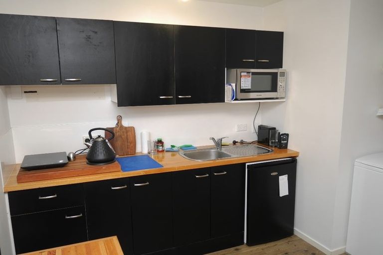 Photo of property in 192 Main Road South, Raumati South, Paraparaumu, 5032