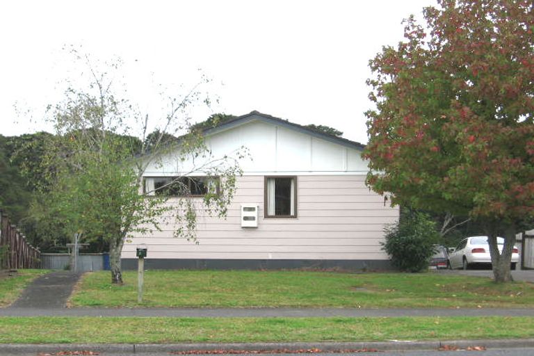 Photo of property in 32 Arodella Crescent, Ranui, Auckland, 0612