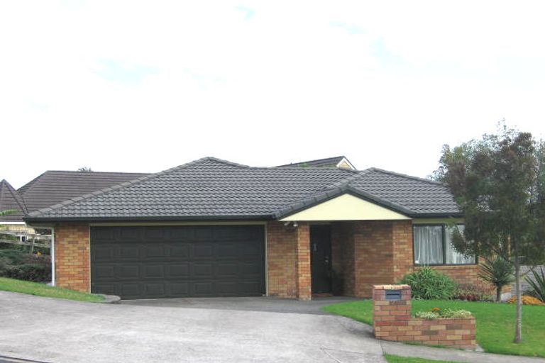 Photo of property in 2 Semillon Avenue, Henderson, Auckland, 0612