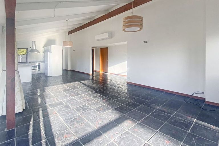 Photo of property in 1/39 Leitch Street, Somerfield, Christchurch, 8024