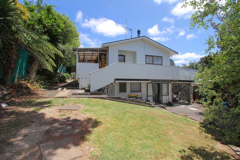 Photo of property in 22 Zingaro Place, Massey, Auckland, 0614