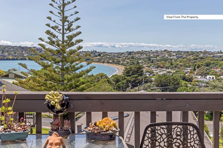 Photo of property in 31 Monyash Road, Manly, Whangaparaoa, 0930