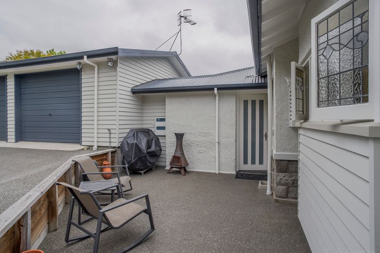 Photo of property in 16 Grasmere Street, Waimataitai, Timaru, 7910