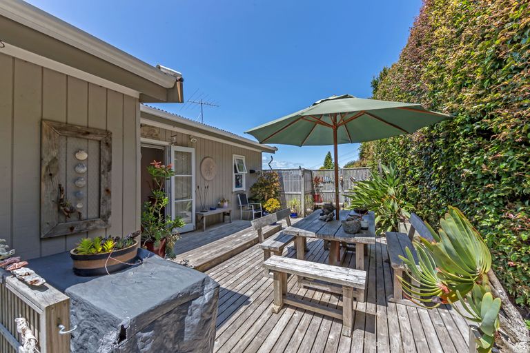 Photo of property in 31 Monyash Road, Manly, Whangaparaoa, 0930