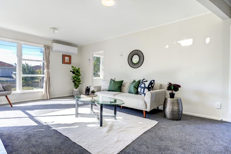 Photo of property in 84 Mount View Road, Melville, Hamilton, 3206