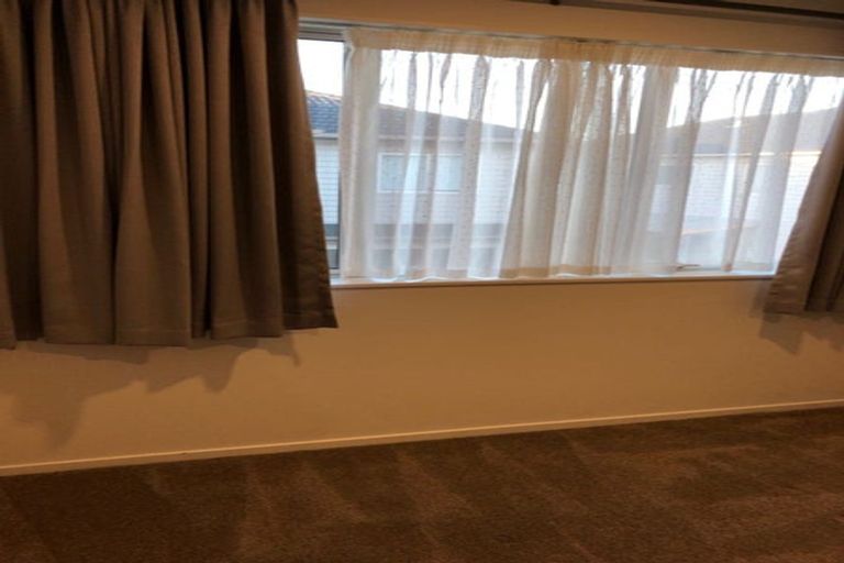 Photo of property in 24 Pikao Place, East Tamaki, Auckland, 2016