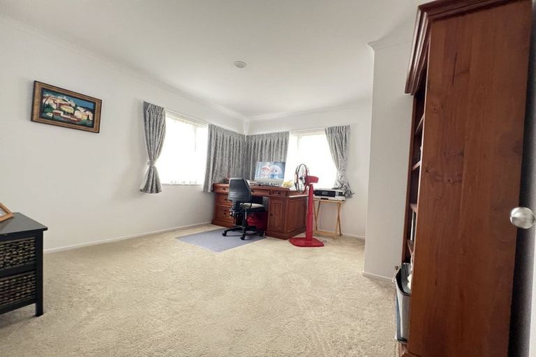 Photo of property in 12 Maybole Drive, Flat Bush, Auckland, 2016