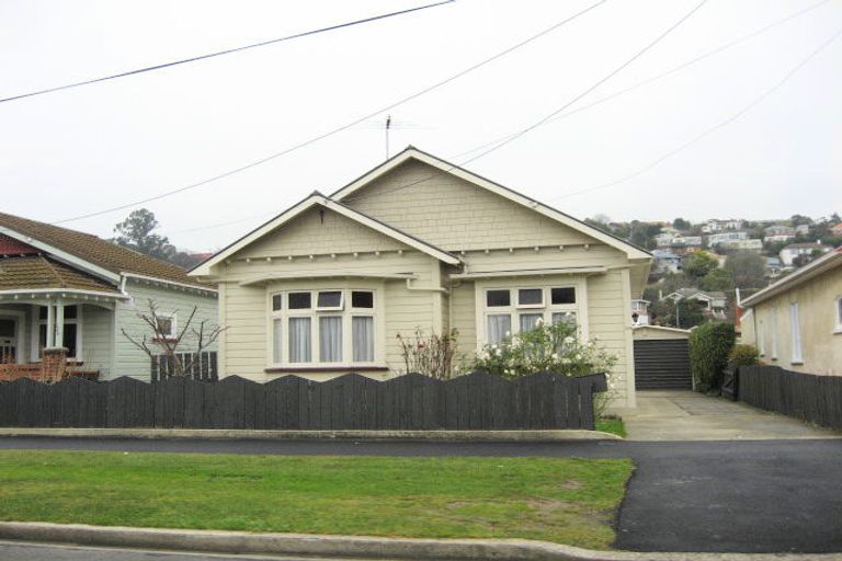 Photo of property in 124 Surrey Street, Forbury, Dunedin, 9012