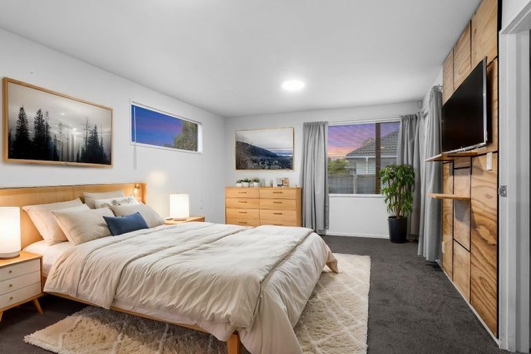 Photo of property in 69 Coopers Road, Dallington, Christchurch, 8061