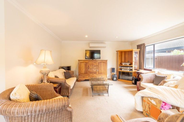 Photo of property in 215 Park Road, Hokowhitu, Palmerston North, 4410