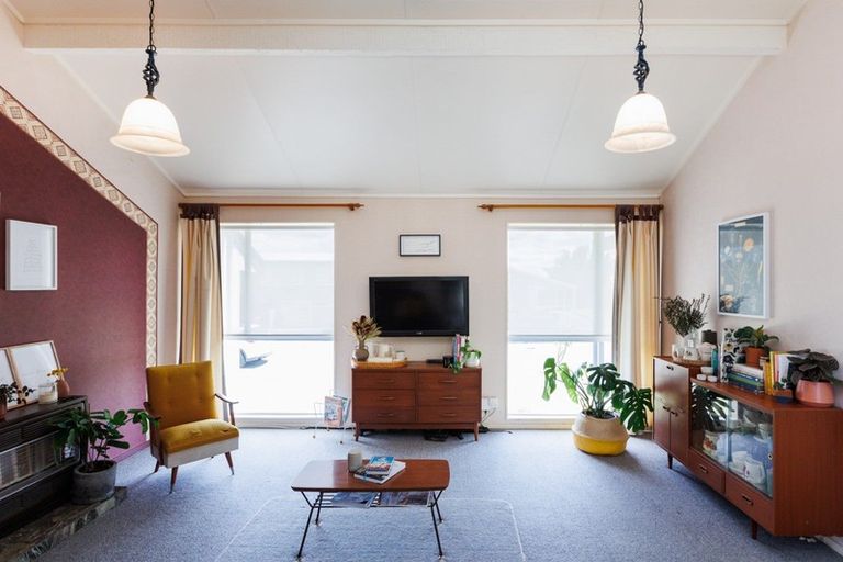 Photo of property in 2a Paradise Place, Milson, Palmerston North, 4414