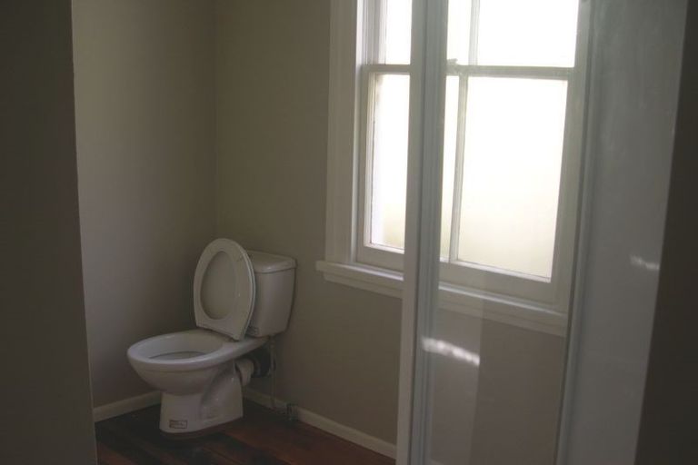 Photo of property in 45a Williamson Avenue, Belmont, Auckland, 0622