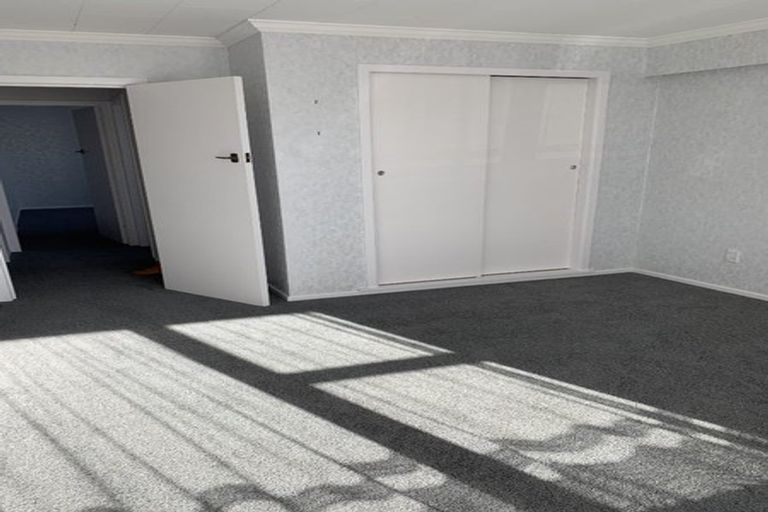 Photo of property in 17a Percy Cameron Street, Avalon, Lower Hutt, 5011