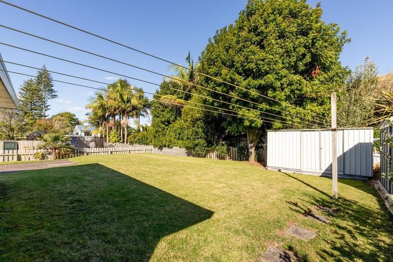 Photo of property in 4 Beach Grove, Omokoroa, 3114