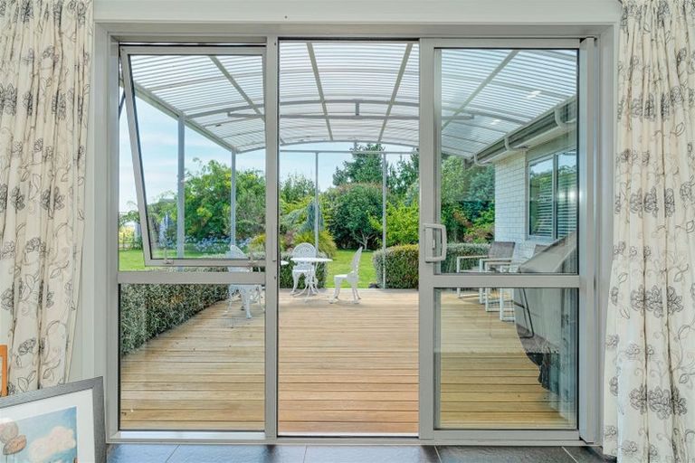 Photo of property in 37 Oakland Lane, Shannon, Palmerston North, 4474