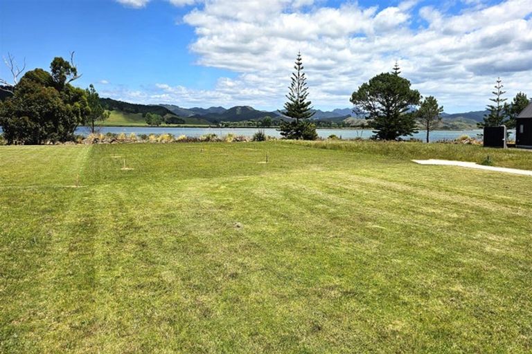Photo of property in 26 Taniwha Place, Matarangi, 3592