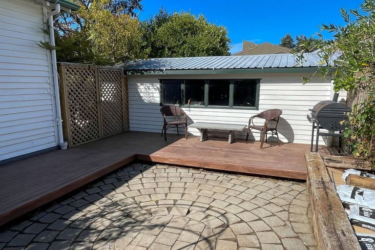 Photo of property in 77 Colombo Street, Somerfield, Christchurch, 8023