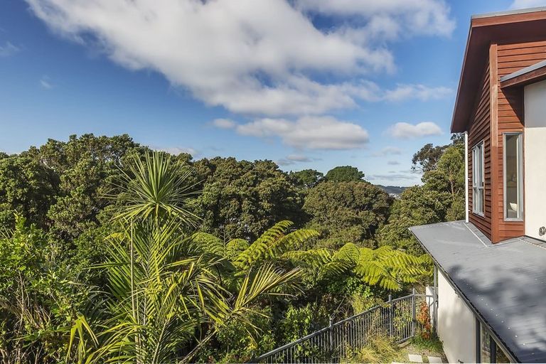 Photo of property in 3 Wadestown Road, Wadestown, Wellington, 6012