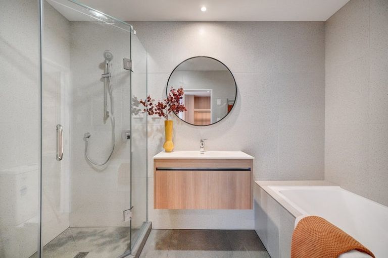 Photo of property in 4 Tiller Street, Hobsonville, 0616