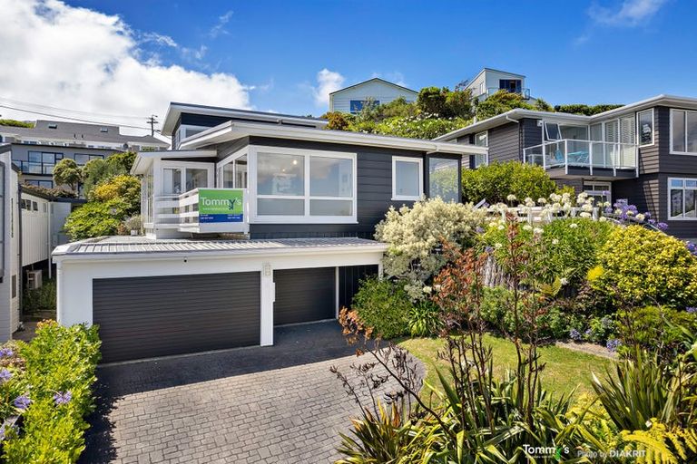 Photo of property in 42 Lohia Street, Khandallah, Wellington, 6035