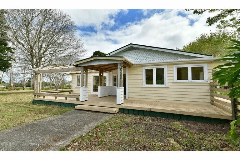 Photo of property in 2882 Kaipara Coast Highway, Glorit, Warkworth, 0984