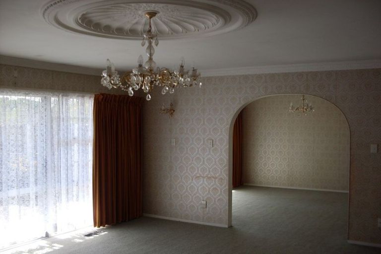 Photo of property in 32 Gilbass Avenue, Hamilton Lake, Hamilton, 3204